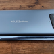 Ilustración para el artículo titulado Asus Zenfone 8 Flip: un móvil sin cámara delantera para ser el rey de los selfies